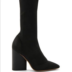 Season 4 Low Knit Calf Boot in True Onyx